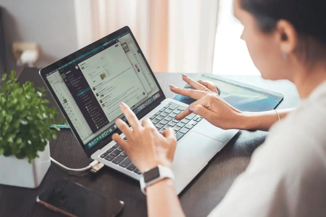Maintenance WordPress : pourquoi externaliser cette tâche technique est devenu indispensable ?