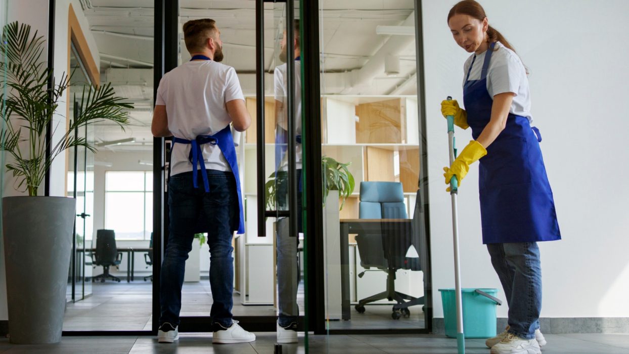Comment organiser efficacement le nettoyage de locaux professionnels ?