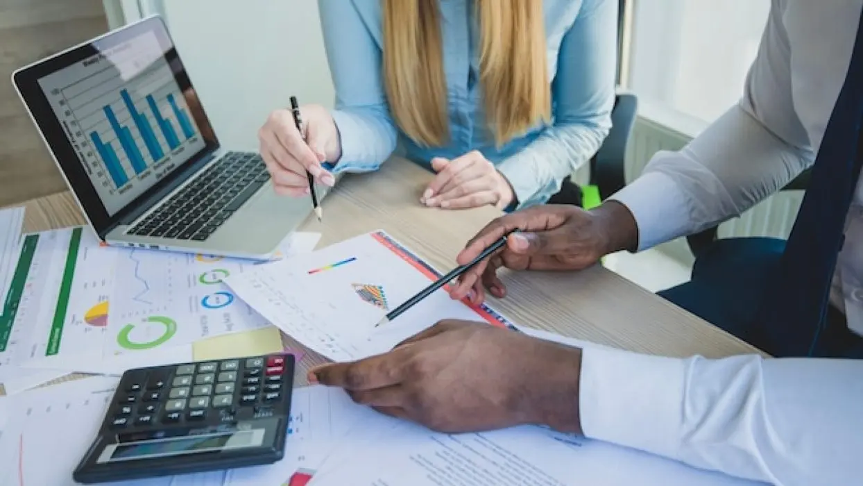 Piloter sa PME au-delà de la comptabilité : comment transformer les chiffres en véritables leviers de décision ?