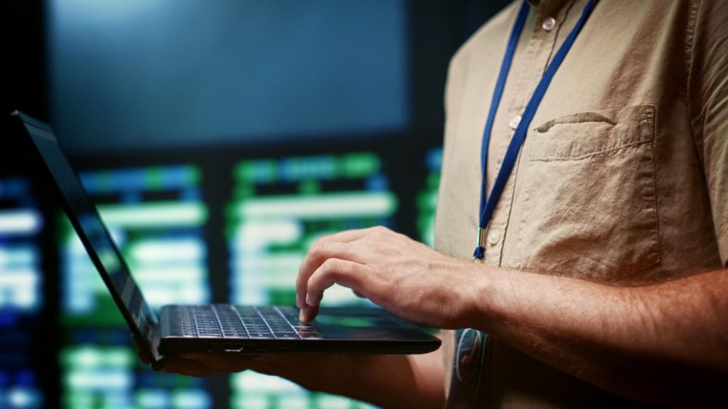 Pourquoi les entreprises externalisent-elles la gestion de leurs serveurs ?